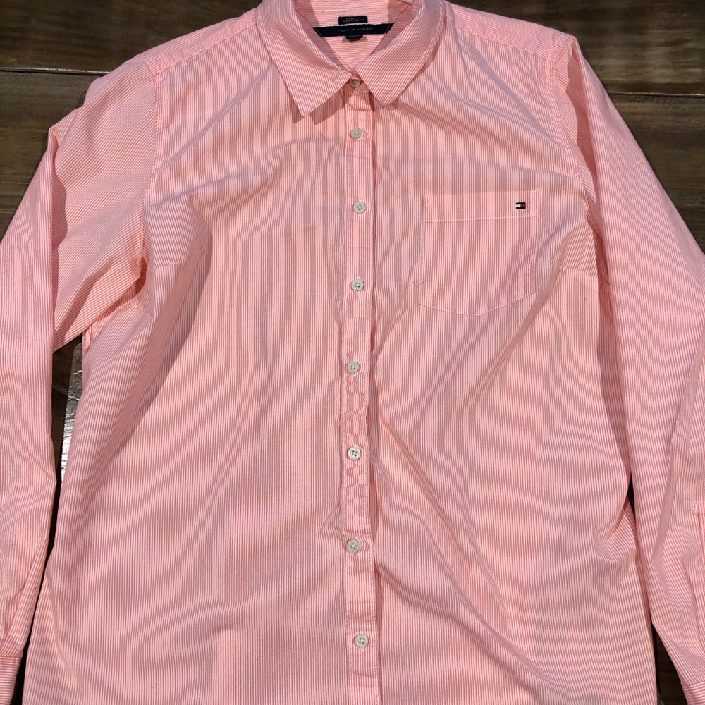 Tommy button down